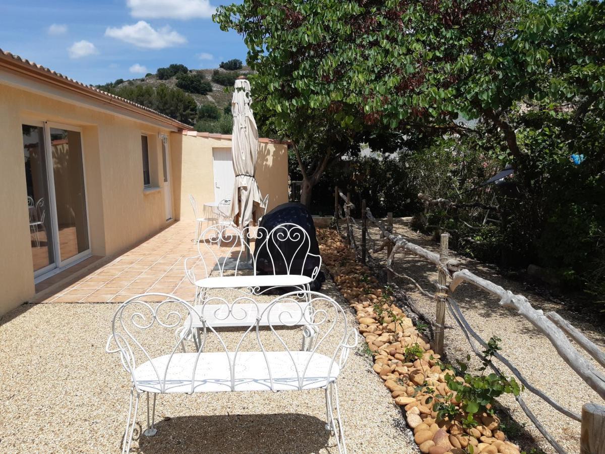 Petite Maison De Campagne Gardoise Théziers Extérieur photo